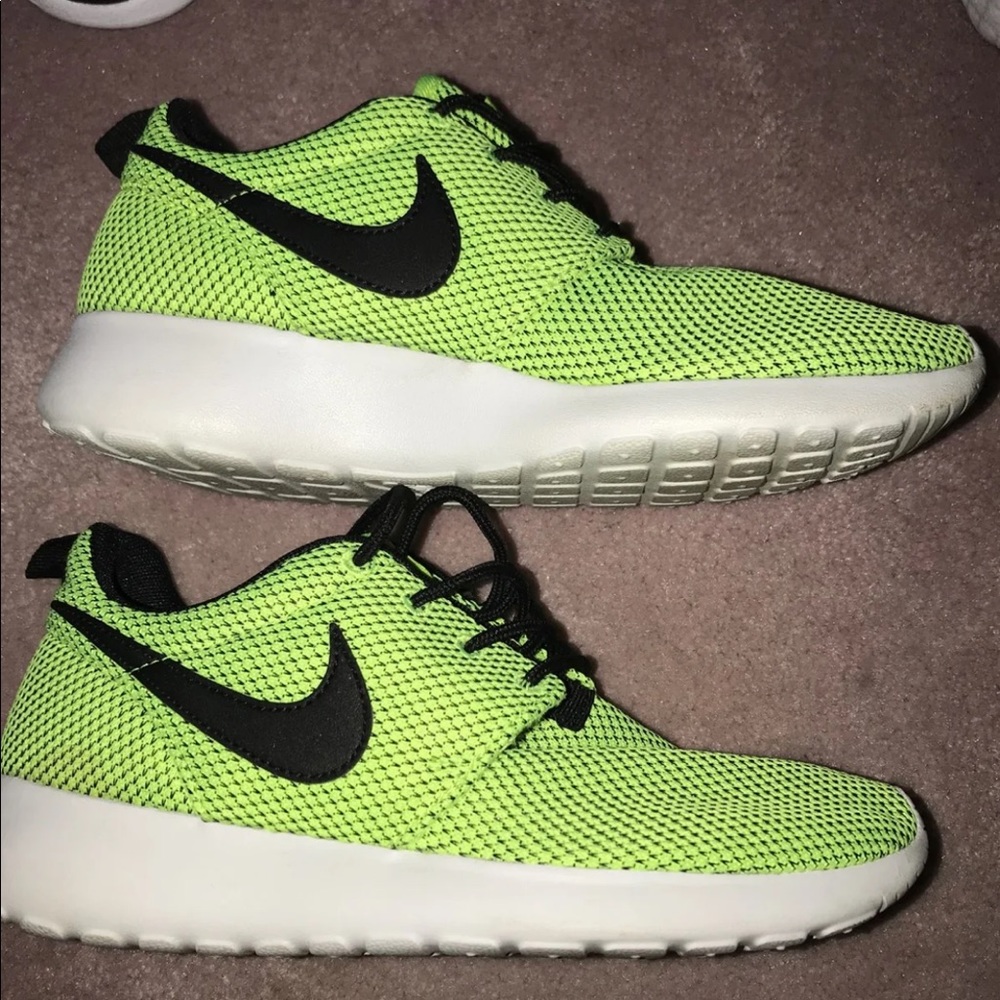 Nike Roshe Runs